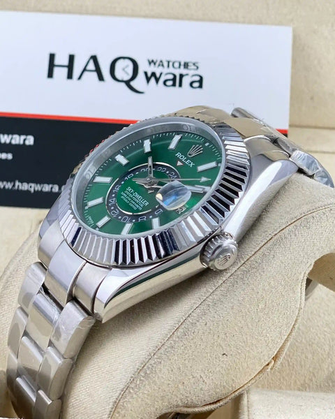 Rolex Sky-dweller Oyster Argenté Vert